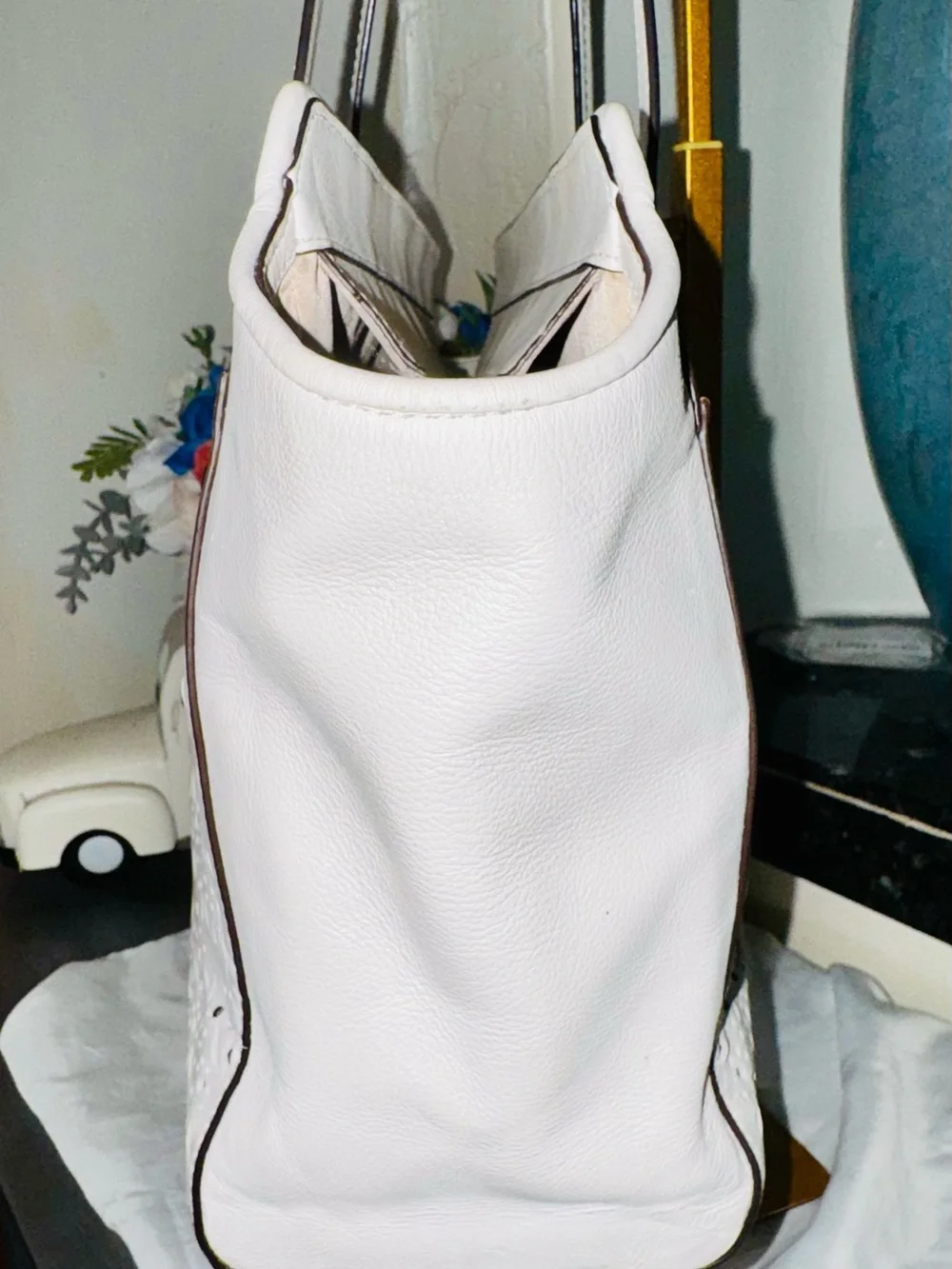 COACH Taylor Eyelet Chalk Leather Tote Satchel 2014 -  #27391 - GUC